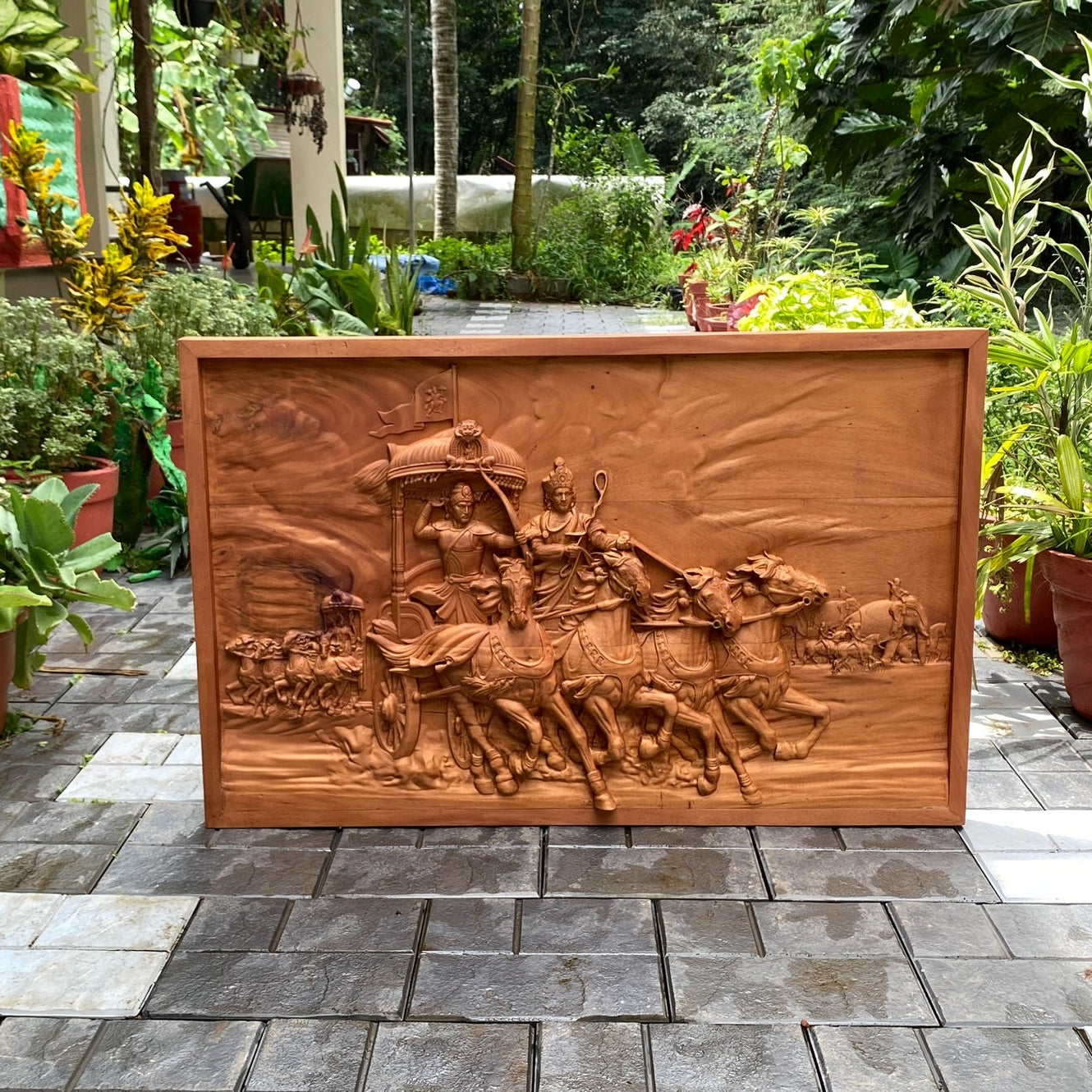 Kurukshetra – The Divine Chariot | Premium Wooden Wall Art