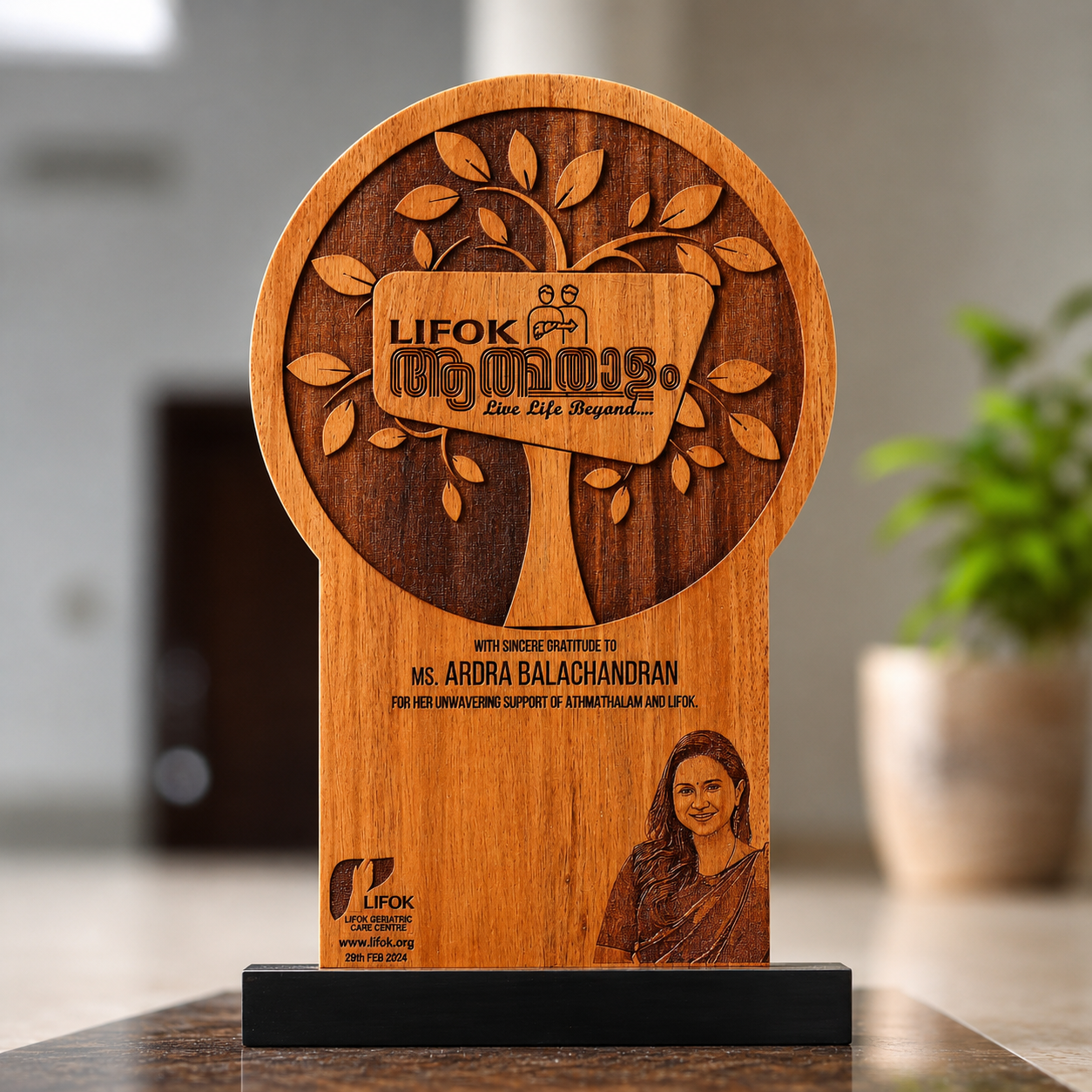 Tree of Legacy – Custom Wooden Memento